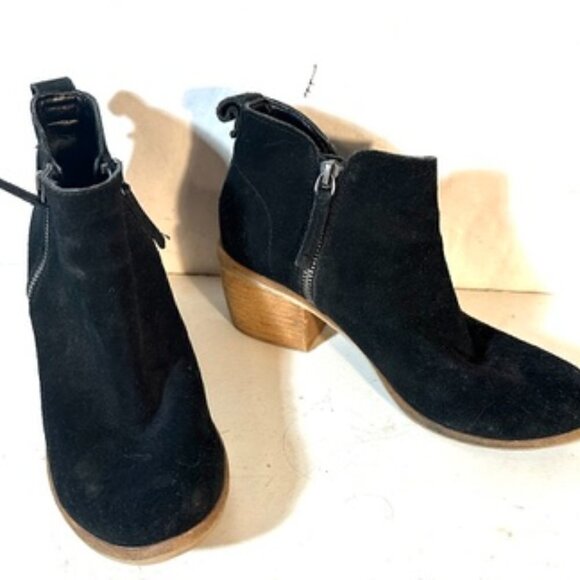 Dolce Vita Black Booties Boots EUC 8.5 ankle Anthro ANthropologie - Picture 1 of 11